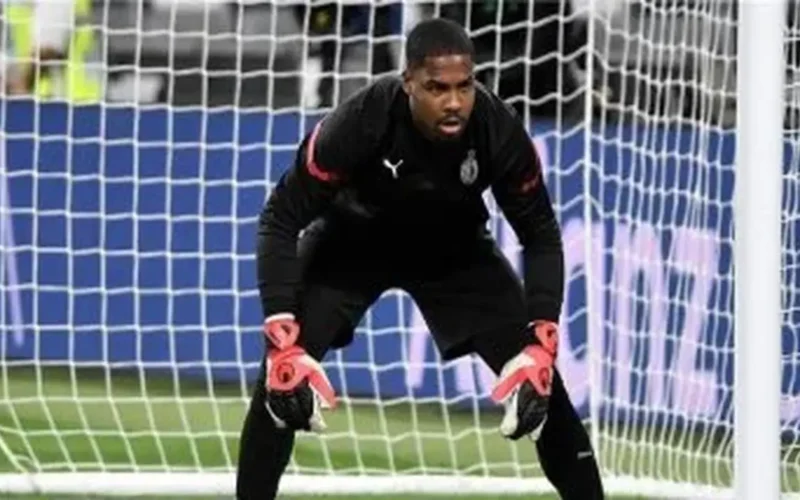 ميلان يتحرك بخطوة استراتيجية لإبقاء ماينان خارج أنظار أندية أوروبا